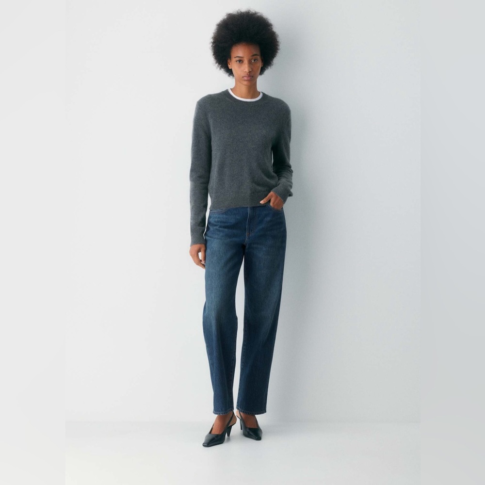 NWT Aritzia The 90’s Marlo Hi-Rise Baggy Jeans 28